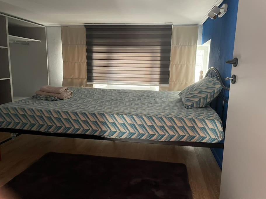 Comfy Apartment With Low Ceiling Attic Athens Ngoại thất bức ảnh