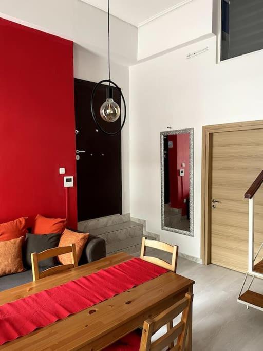 Comfy Apartment With Low Ceiling Attic Athens Ngoại thất bức ảnh